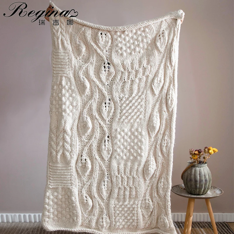 REGINA Brand Fluffy Leaves Chunky Knit Blanket Cozy Decorative Bedspread On The Bed Sofa Weighting Hand-Made Wool Blanket Throws