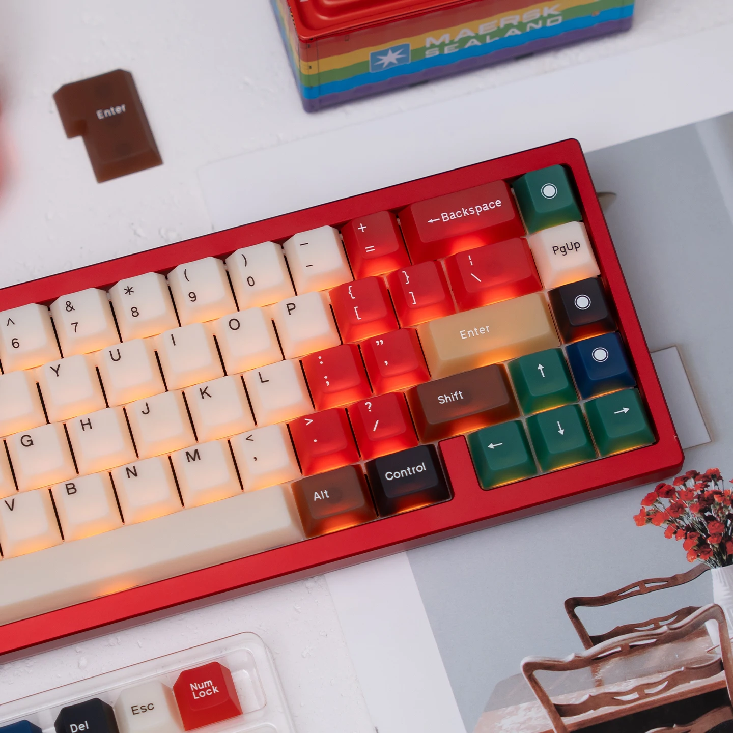 

Mixed Light Soft Jade Keycaps 149 keys Cherry Profile PC Semi-transparent Keycaps For MX Switch Mechanical Keyboard GMK67