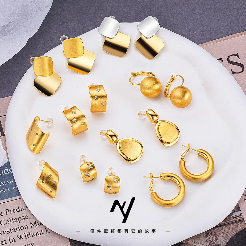 

Light Luxury Vintage Niche Design Feels Cold and Cool 9999 24K Real Gold Exaggerated Fashion Big Earrings for Women