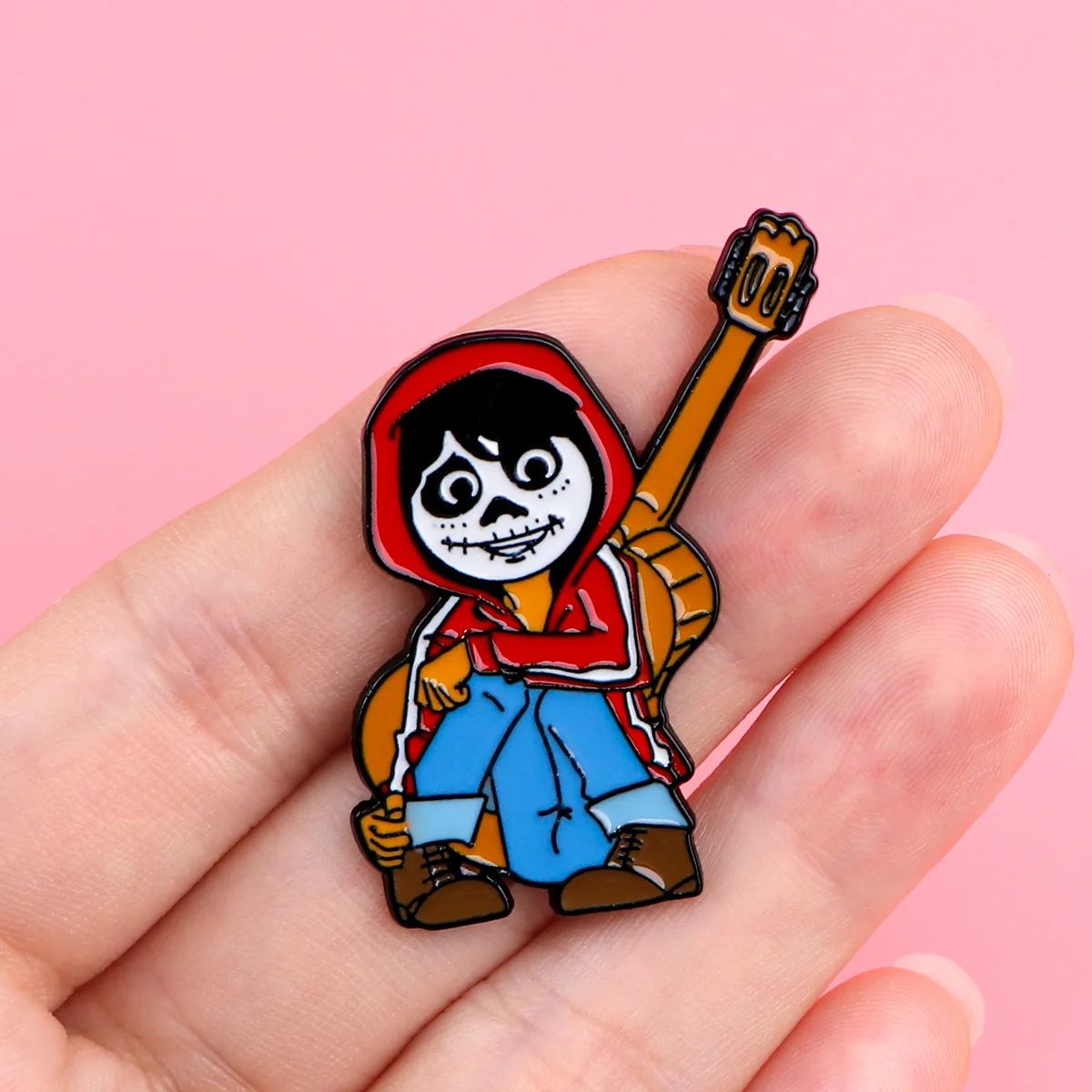 Broche de Disney Coco, Figura de la Película Miguel Rivera, Pin de Esmalte, Insignias Metálicas, Regalos para Mujeres, Hombres, Fans, Colección, Accesorios