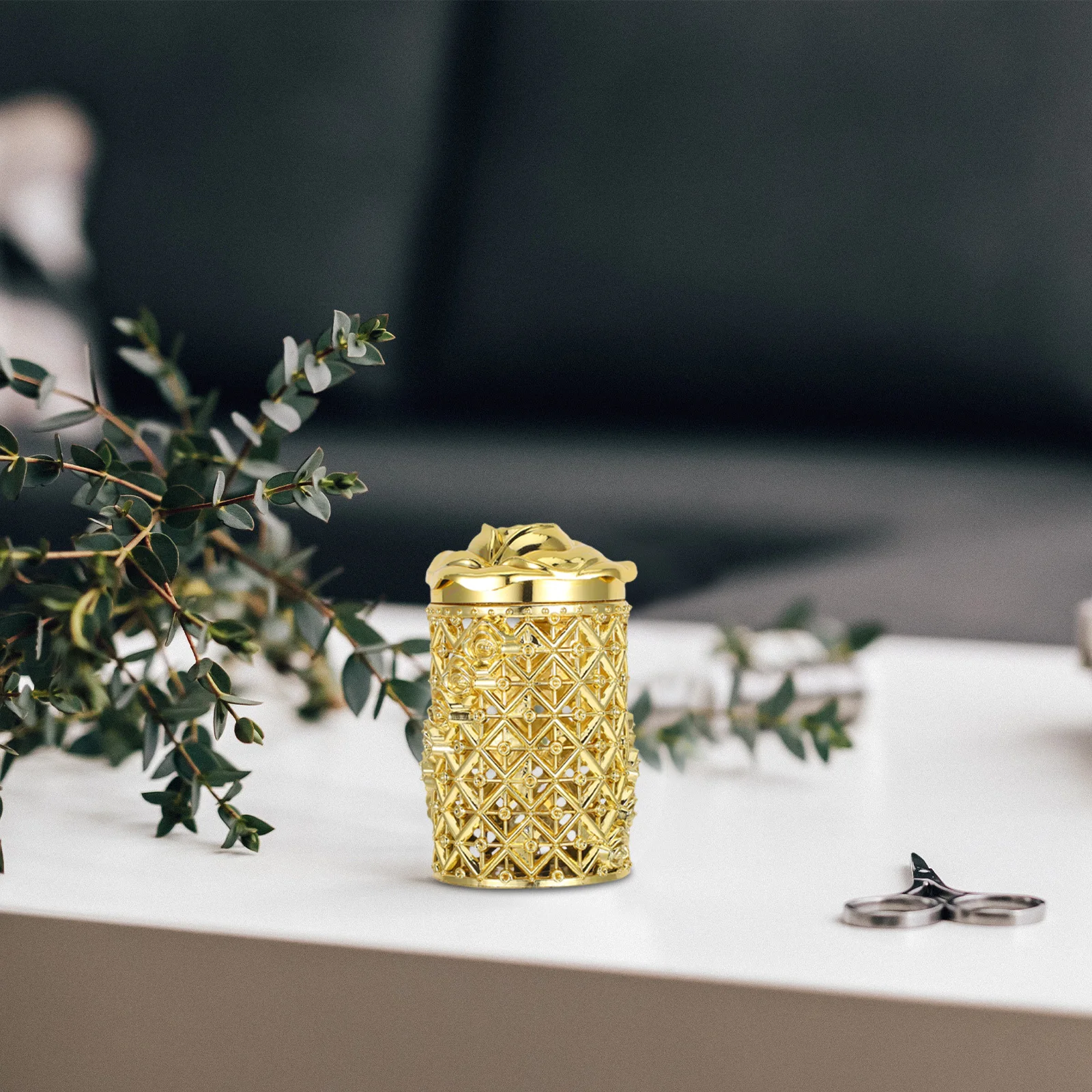 

6Pcs Hollow Rose Shape Candy Box Elegant Decorative Storage for Wedding Baby Shower Party Favors Treats Container Mini Candy