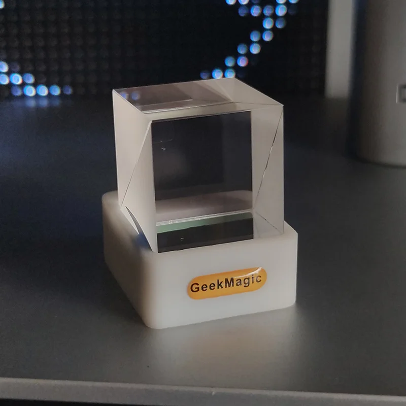 GeekMagic GIFTV Kristall holografische Desktop-Dekoration Intelligente Wetterstation Digitaluhr mit GIF-Animationen und Bildalbum 4