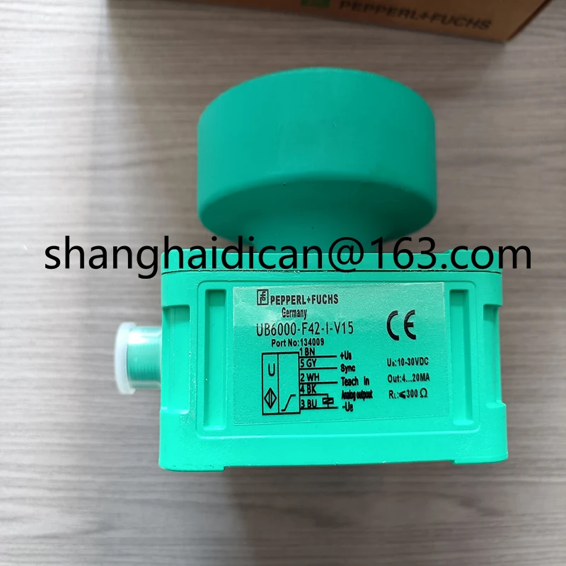 

Brand New Original Ultrasonic Sensor UB6000-F42-I-V15 UB250-F77-E0-V31