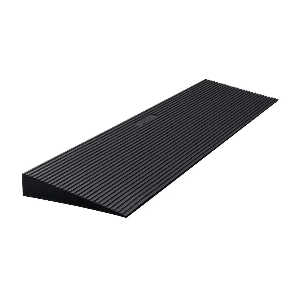 

Cuttable Threshold Ramp Rubber Wheelchair Ramp Solid 1.2" Rise 35.4" Wide Durable