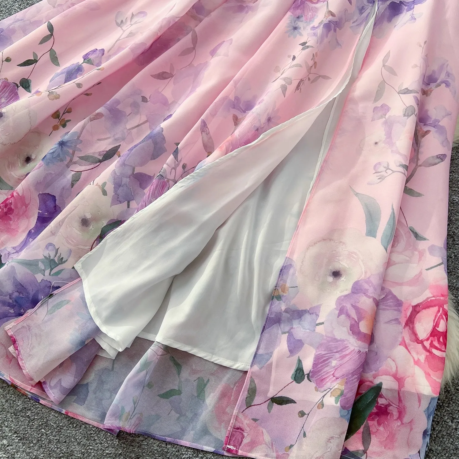 Abiti lunghi a fiori splendidi per le vacanze estive Abiti eleganti da donna con spalle scoperte e maniche a lanterna Abiti da festa in chiffon Boho