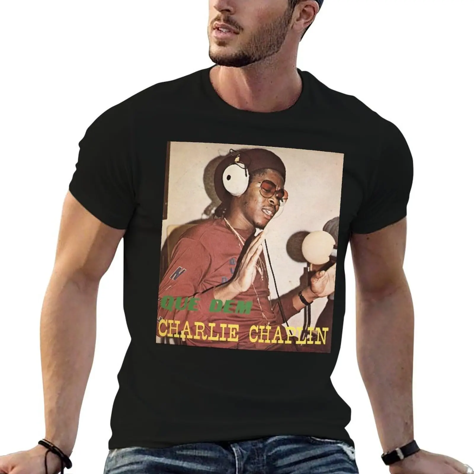 

Que Dem Charlie Chaplin Reggae DJ 1980s Record Cover Dancehall Reggae T-Shirt man t shirt graphic cotton t shirt man T-Shirt