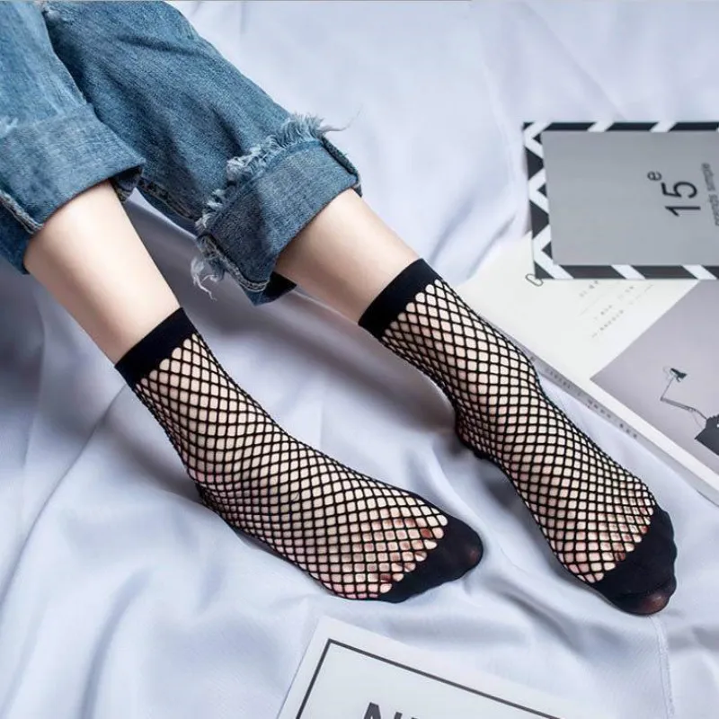 1Pair Fashion Women Girls Lady Sexy Lace Ankle High Fishnet Mesh Net Solid Color Short Crew Summer Breathable Socks New Arrival