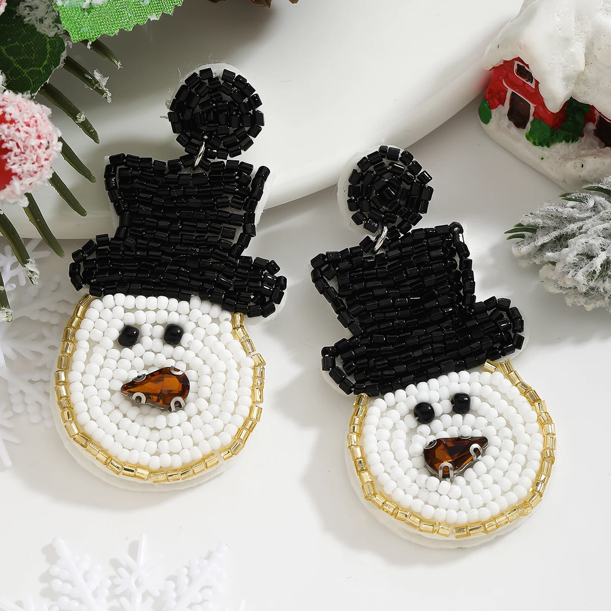 Christmas Handmade Beaded Hat Snowman Dangle Earrings For Women Handsome Winter Holiday Cartoon Drop Accessory Party Gifts