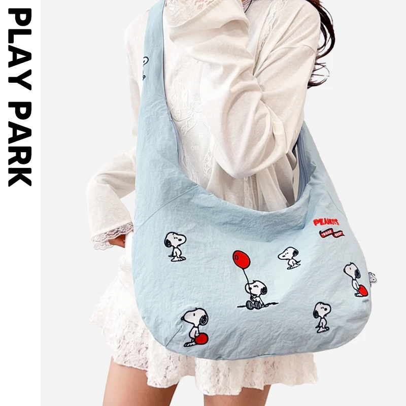 

SNOOPY Peanuts Nylon Embroidered Large Capacity Crossbody Bag Casual Shoulder Bag for Women Men Travel Gift