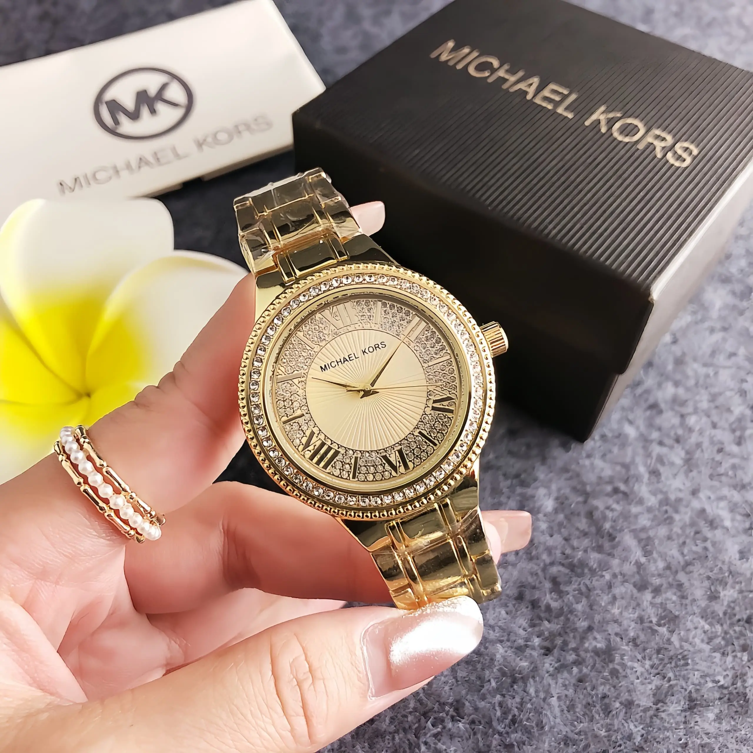 Luxury Bags Michael Kors - Brand new Michael Kors women's luxury-light