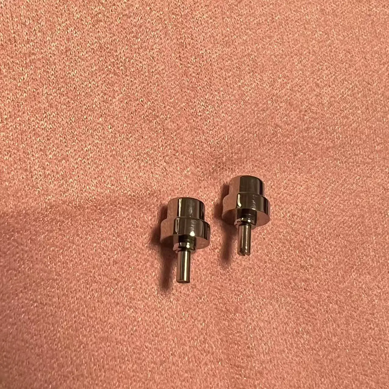 1 Piece Stainless Steel Watch Pusher Screw in Type Watch Push Button Replacement with Long Post for 3717 Watch Repair W1662