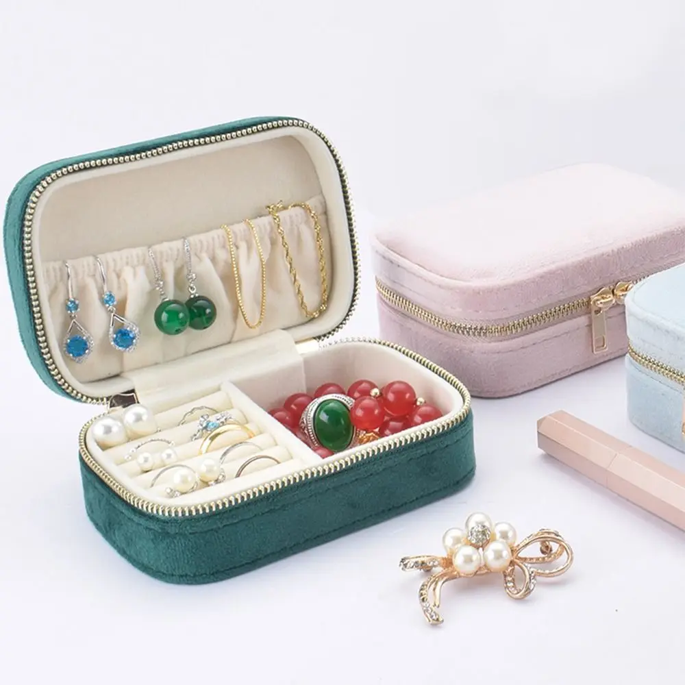 

Zipper Closure Jewelery Storage Case Square Velvet Travel Jewelry Case Convenient Flannel Lining Travel Jewelry Display Stand