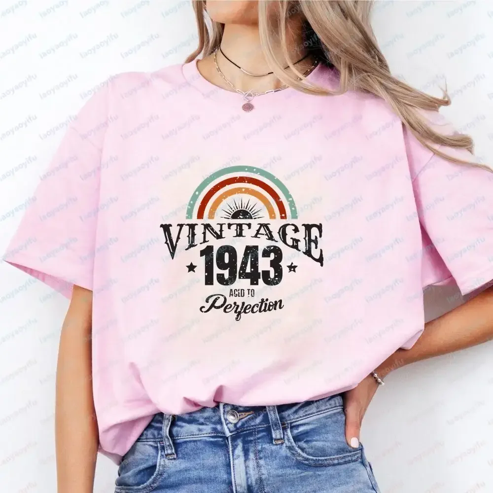 Vintage BORN IN 43 Aged To PERFECTION - A Casual, Neutral Classic Cotton T-shirt Suitable for Both Men and Women