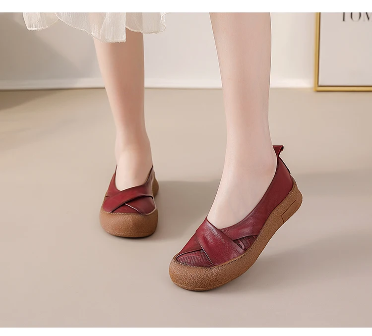 Neue Echtleder-Ballerinas für Damen, V-Ausschnitt Slip-On Schuhe, Retro-Kreuzfalt-Mokassins mit Prägungsmuster für Damen – Detail 14