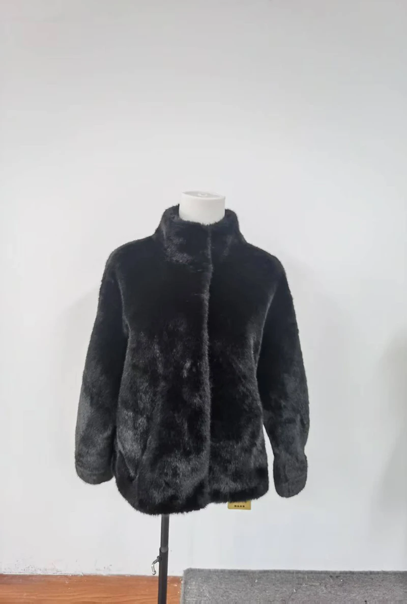 Abrigo de piel sintética de visón para mujer, chaqueta de piel sintética con cuello levantado corto, cálida y gruesa, prendas de vestir exteriores de talla grande a la moda, invierno 2024