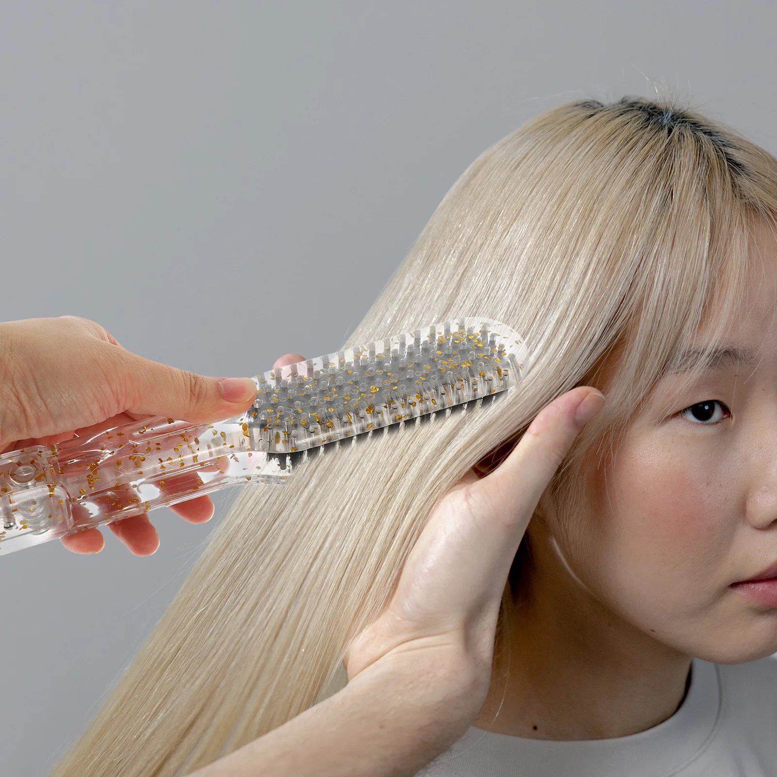 

Straightening Comb Double Sided Straightener Brush V-Shaped Design Lightweight Durable Plastic Hair Straightener Clamp
