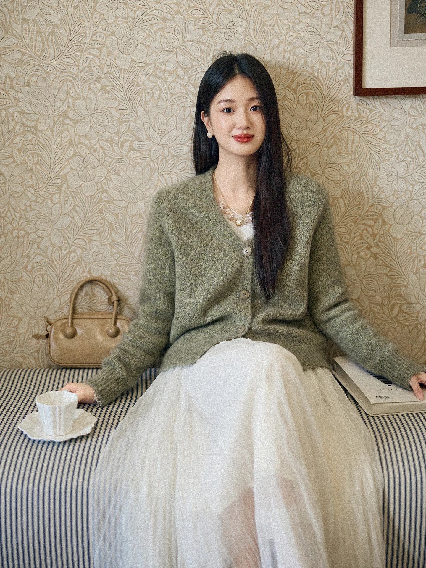 

Свободный вязаный кардиган из смесовой шерсти с V-образным вырезом, мягкий, с длинными рукавами, женский свитер, верхняя одежда, дышащий, повседневный, осенне-зимний