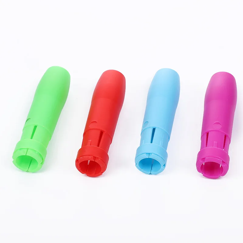 5/10/15/20Pcs Chalk Holders Railroad Chalk Holder Jumbo Plastic Adjustable Clip for Kids Teachers Students Office or Classroom