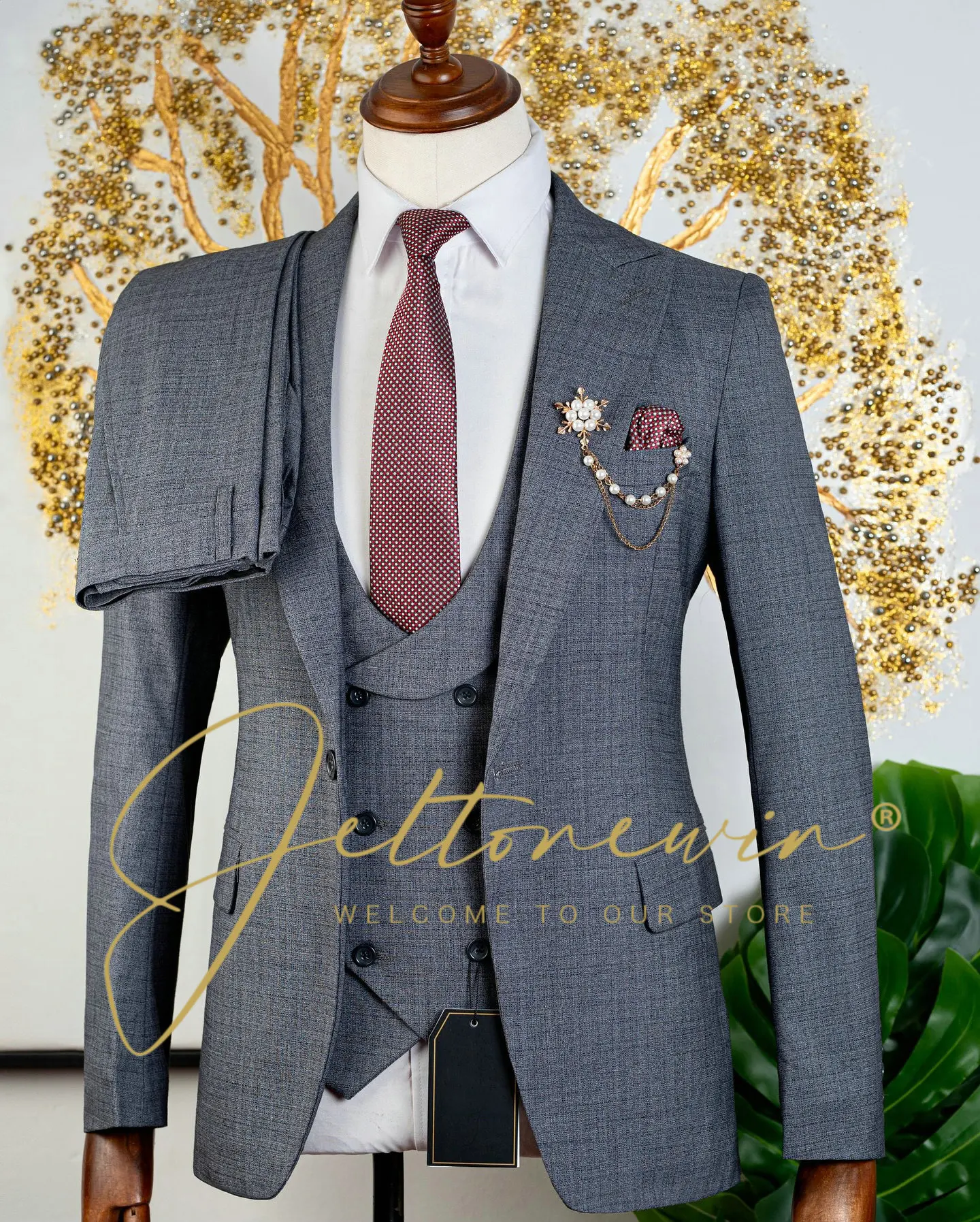 Men's Brown Three Piece Suit with Vest and Trousers Slim Fit Formal Wear for Wedding Groomsmen Party Business Occasion