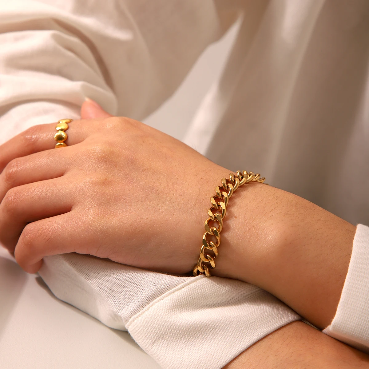Vintage 18k Vergoldetes Edelstahl-Armband Übertriebenes Design Herren Damen Dicke Kette O-Verschluss Armband Party-Schmuck Geschenke – Detail 4
