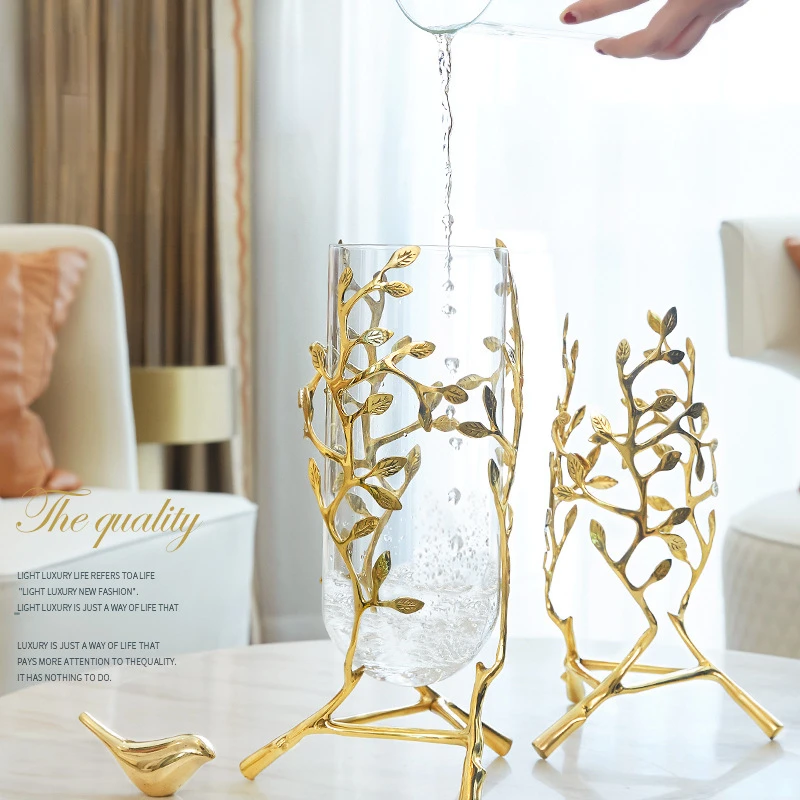 

Glass Vase Hollow Gold Metal Frame Branch Rattan Transparent Glass Vase Flower Arrangement Hydroponic Home Decoration