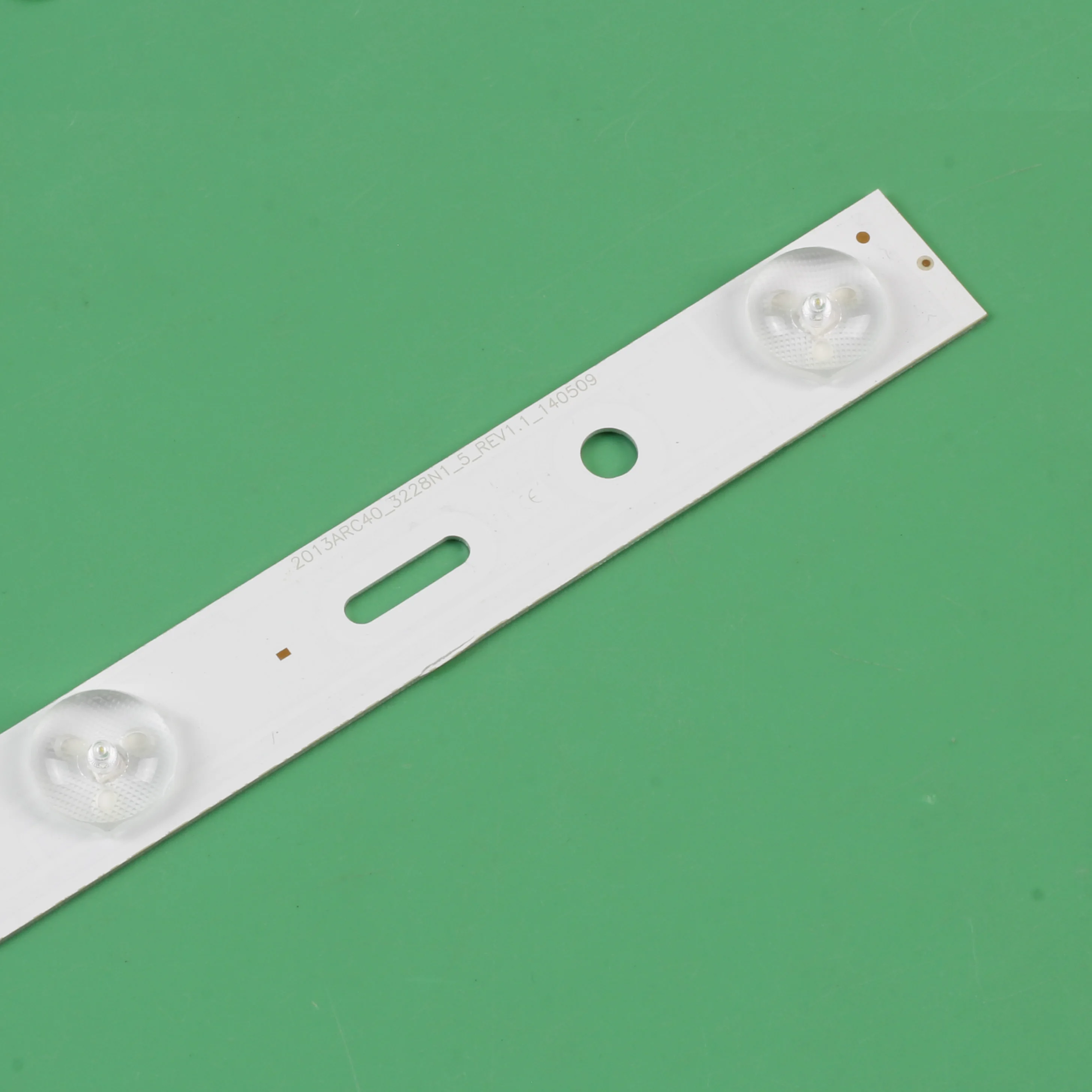 ledストリップ-2013arc40-3228n1-40vle6420-40vle4520-40cle6427-40-vle-6420-6520-bh-bl-40-vle-4421-vle-4520-bf-bm-40-vle-6520-6427-bl