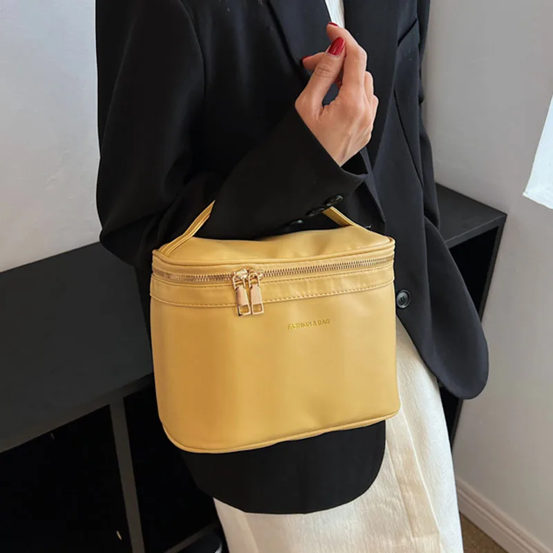 New Women's Cosmetic Bag Portable Storage Bag PU Large Capacity Tote Makeup Bag Travel Organizer Essentials Toiletry Bags