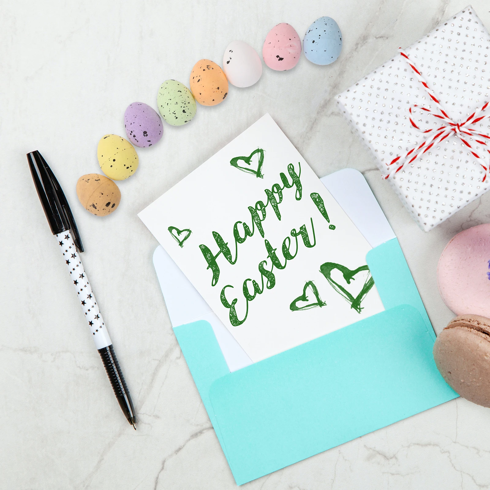 100 szt. Dekoracja jajek Plastikowe fałszywe kolorowe pisklęce ozdoby imitacyjne Pianki