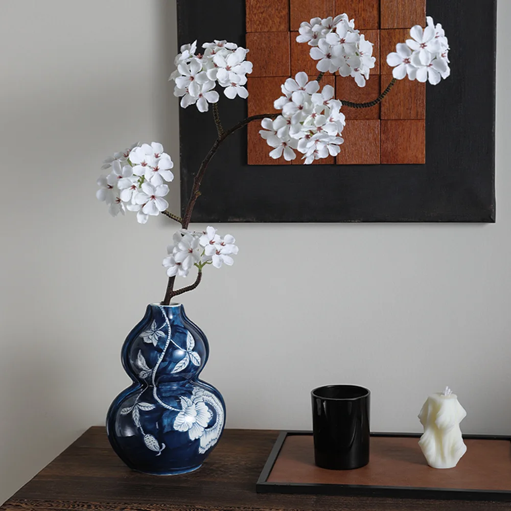 

Сине-белая фарфоровая керамическая ваза в китайском стиле, ретро-бутылка, цветочный горшок, бутылка в форме тыквы, аксессуары для украшения дома
