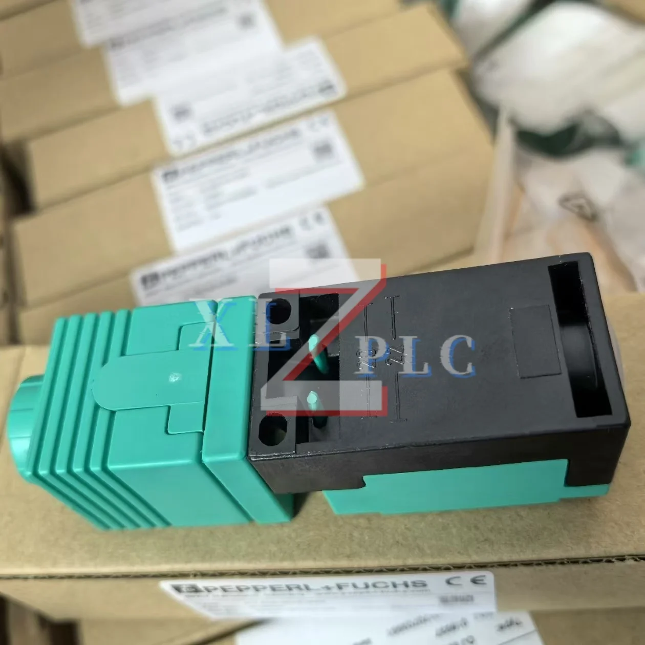 OJ500-M1K-E23 مستشعر الألياف الضوئية الأصلي الجديد