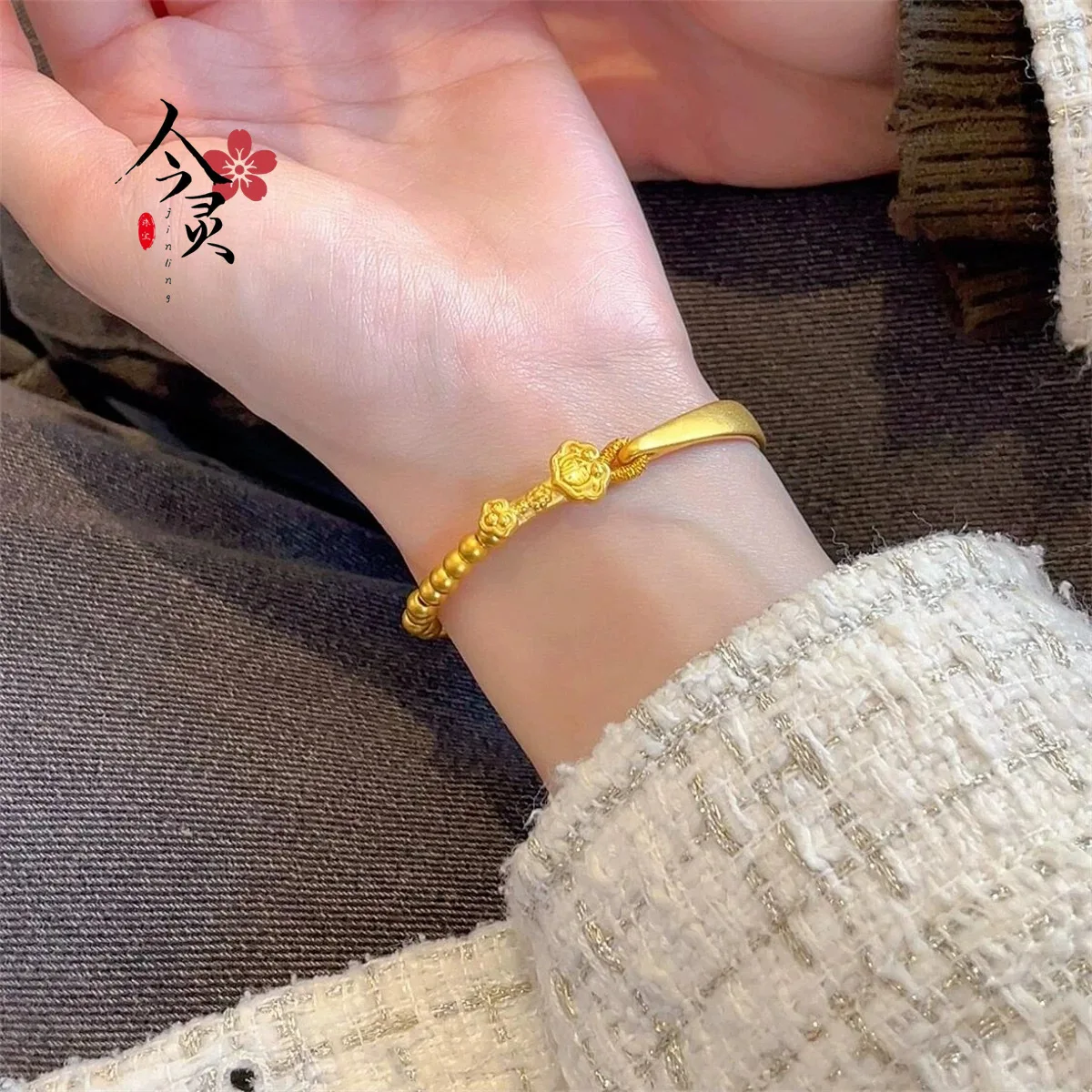 سلسلة نصف سوار من الذهب عيار 24 قيراط AU999 Ruyi Lucky Bead للنساء |   روي بحواف من التيتانيوم مع خرز نيزك، نمط مغامر