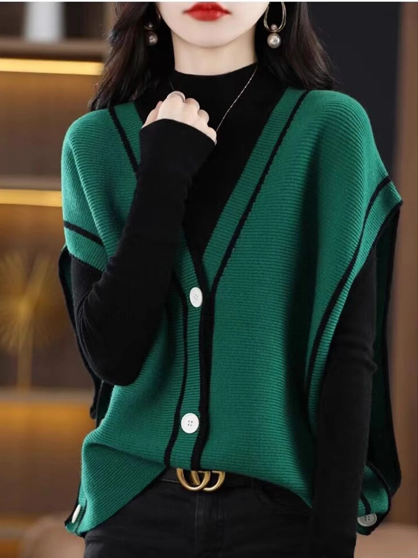 Loose V-Neck Sleeveless Knitted Sweater Vest for plus Size Women Autumn Winter New Style Fashionable Versatile Large Size Top