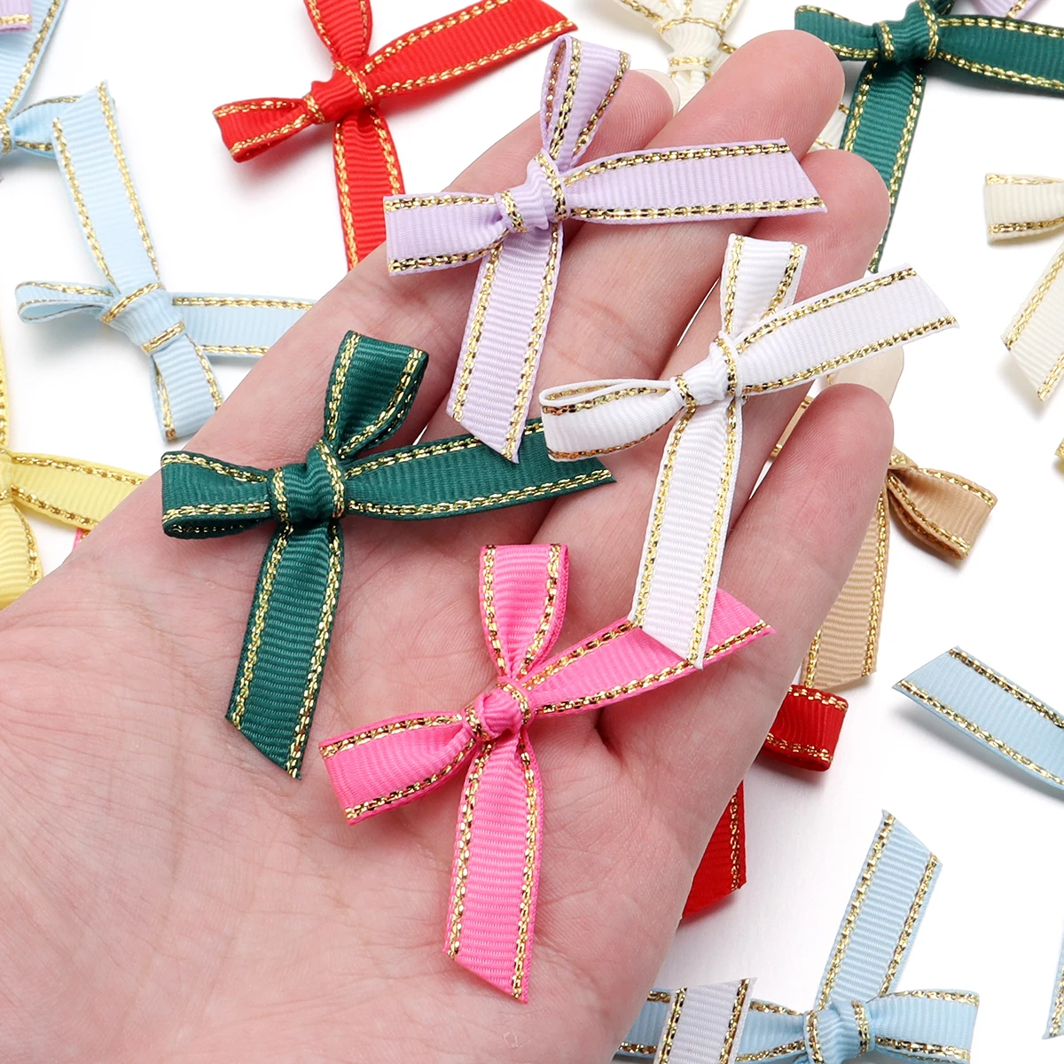 30pcs 4*5cm Polyester Satin Ribbon Bows Colourful Golden-edged Bowknots For Christmas Party DIY Clothing Headwear Gifts Decor