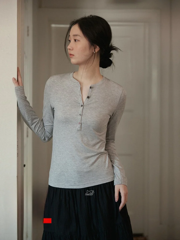 

Elastic Knitted Long Sve T-irt Henry Collar f Open Nice People 2025SS Commute Sle Women's Faion Regency Fiber