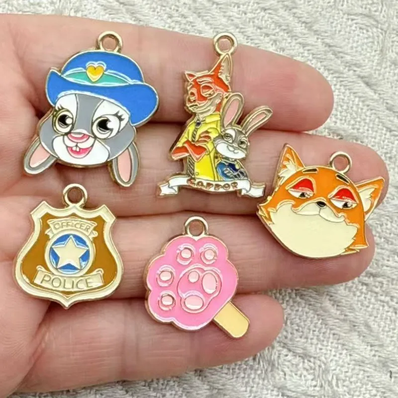 5/10 Piezas de Lindos Dijes de Dibujos Animados de Zootopia 2, Judy y Nick, para Mujer, Pendientes, Llavero, Joyería, Colgante, Collar, Pulsera, Hecho a Mano
