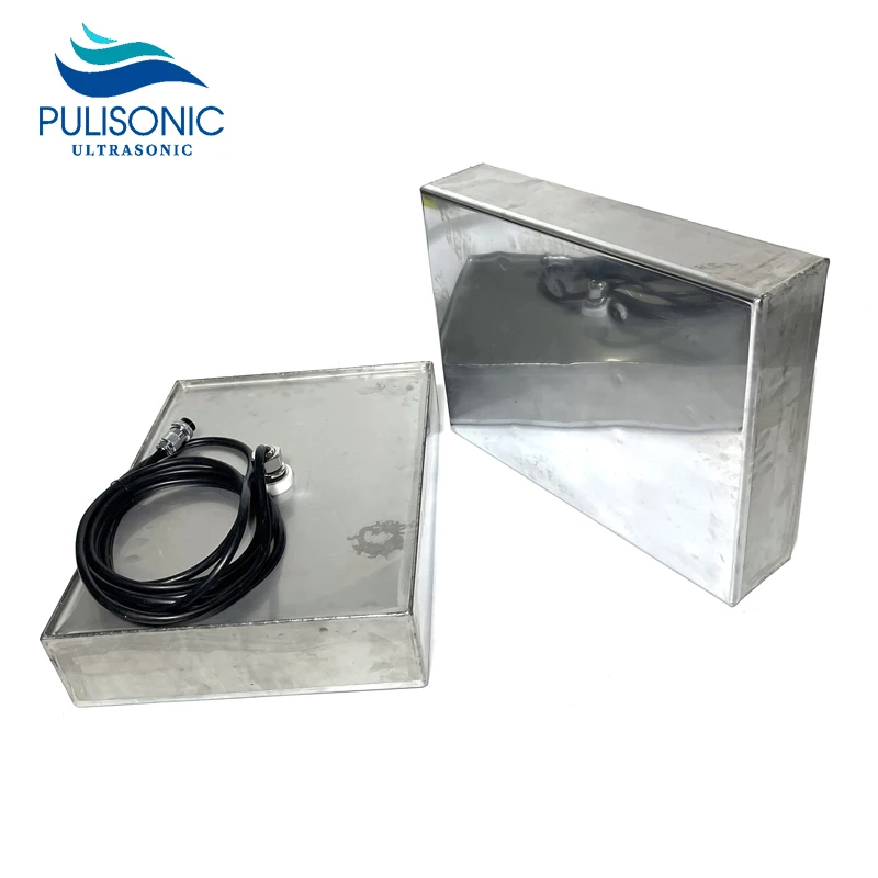 Przemysłowy ultradźwiękowy przetwornik czyszczący ze stali nierdzewnej do mycia części silnika z tworzyw sztucznych