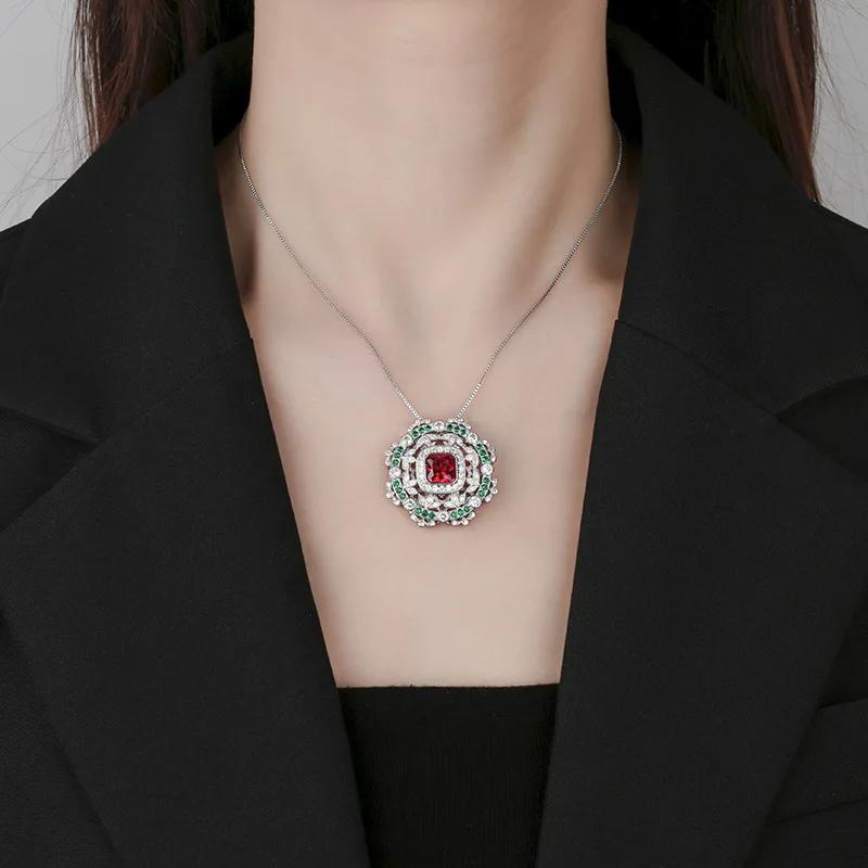 New Jewelry Red Corundum Flower-Shaped Design Pendant Necklace Main Stone 8*8 Wholesale