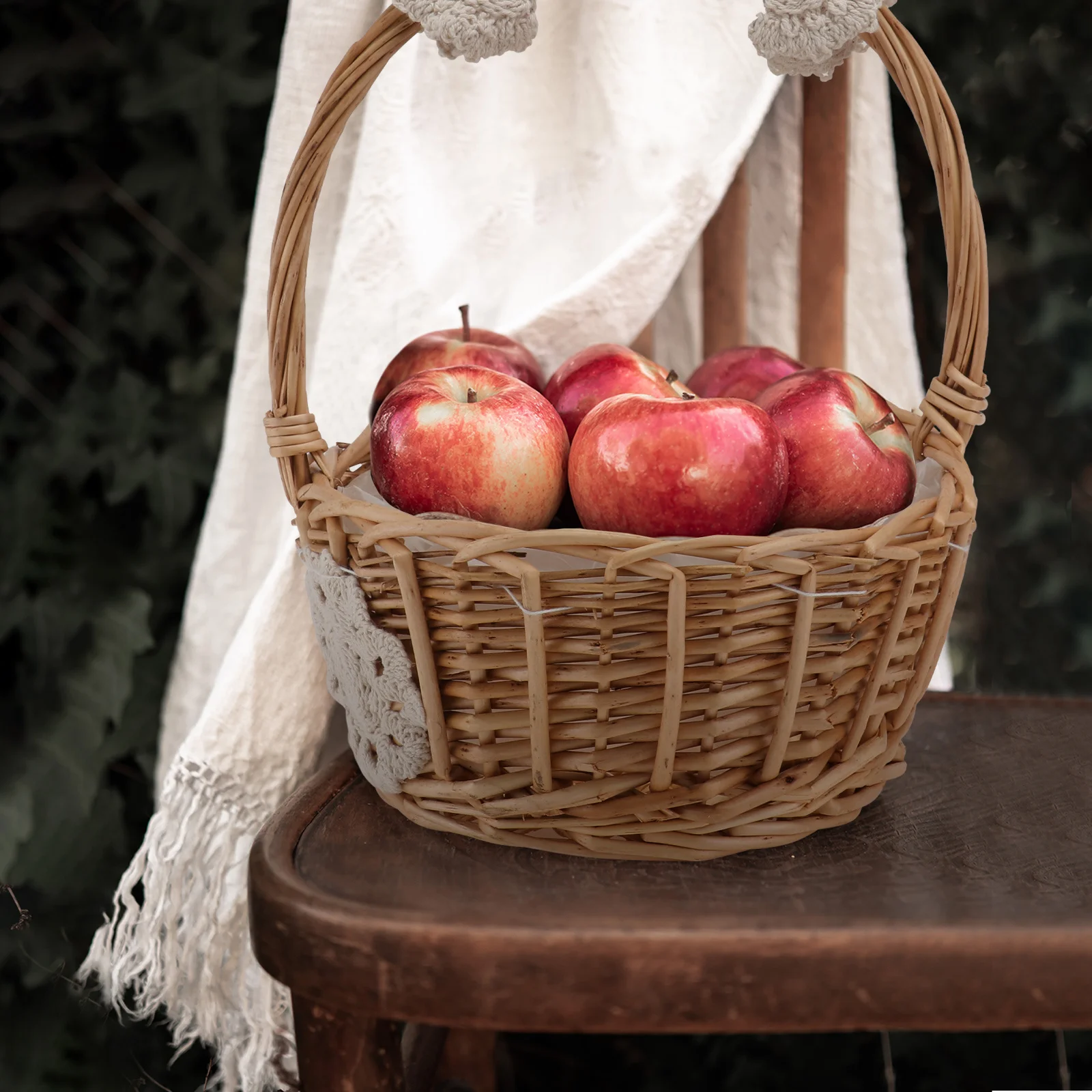 

1Pcs Khaki Rattan Flower Basket Woven Handmade Storage Basket Multi-Functional Portable Decorative Wedding Supply Photo Prop