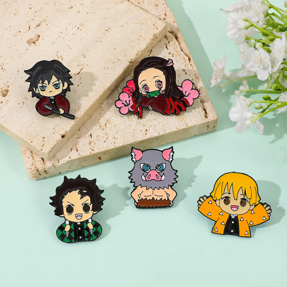 5 Pcs Characters Brooch Cut - огляд і ціна Model Kit Demon Slayer