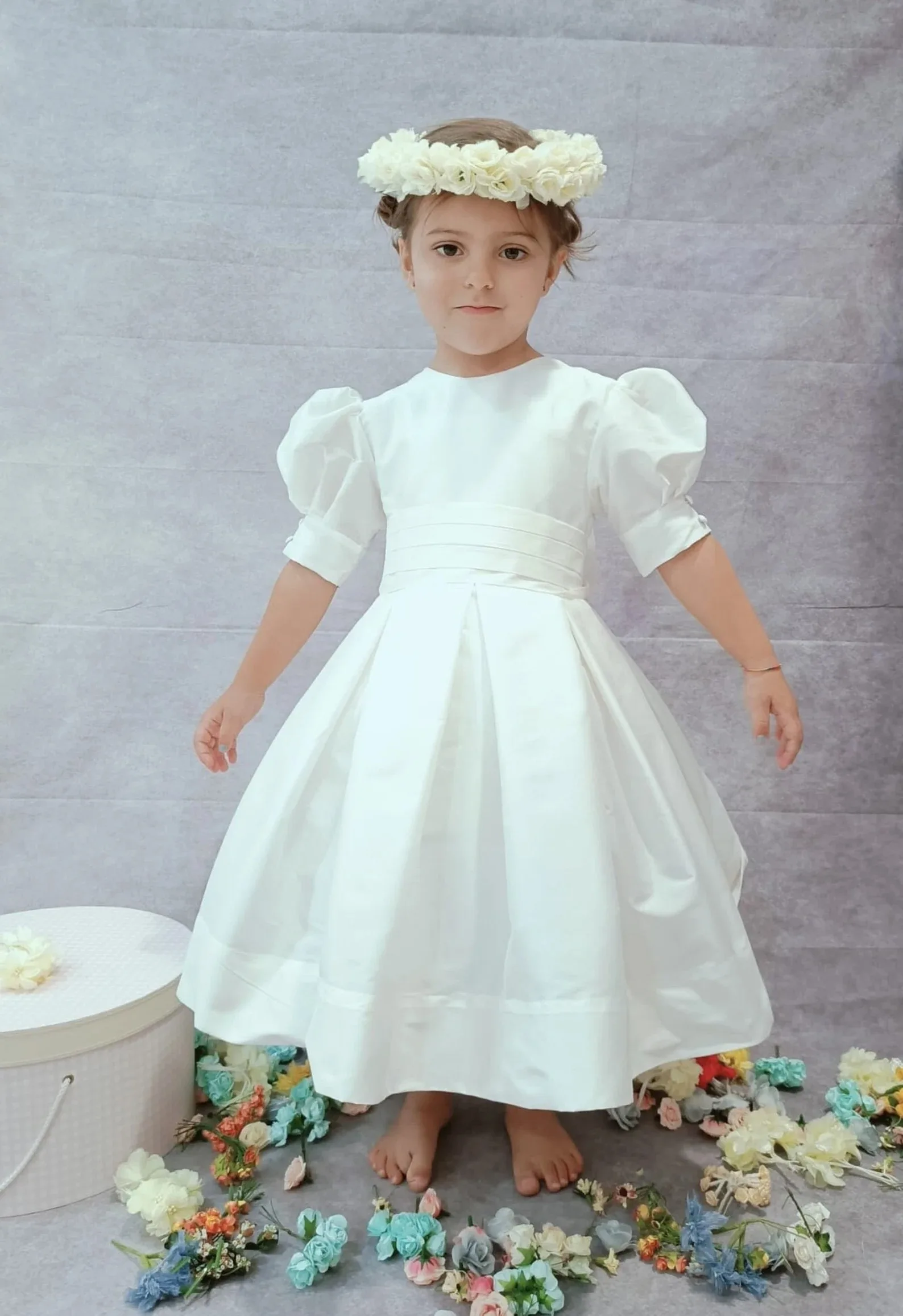 

Children's white wedding dress 2025 new elegant satin puff sleeves flower girl dress first communion princess dress Customized