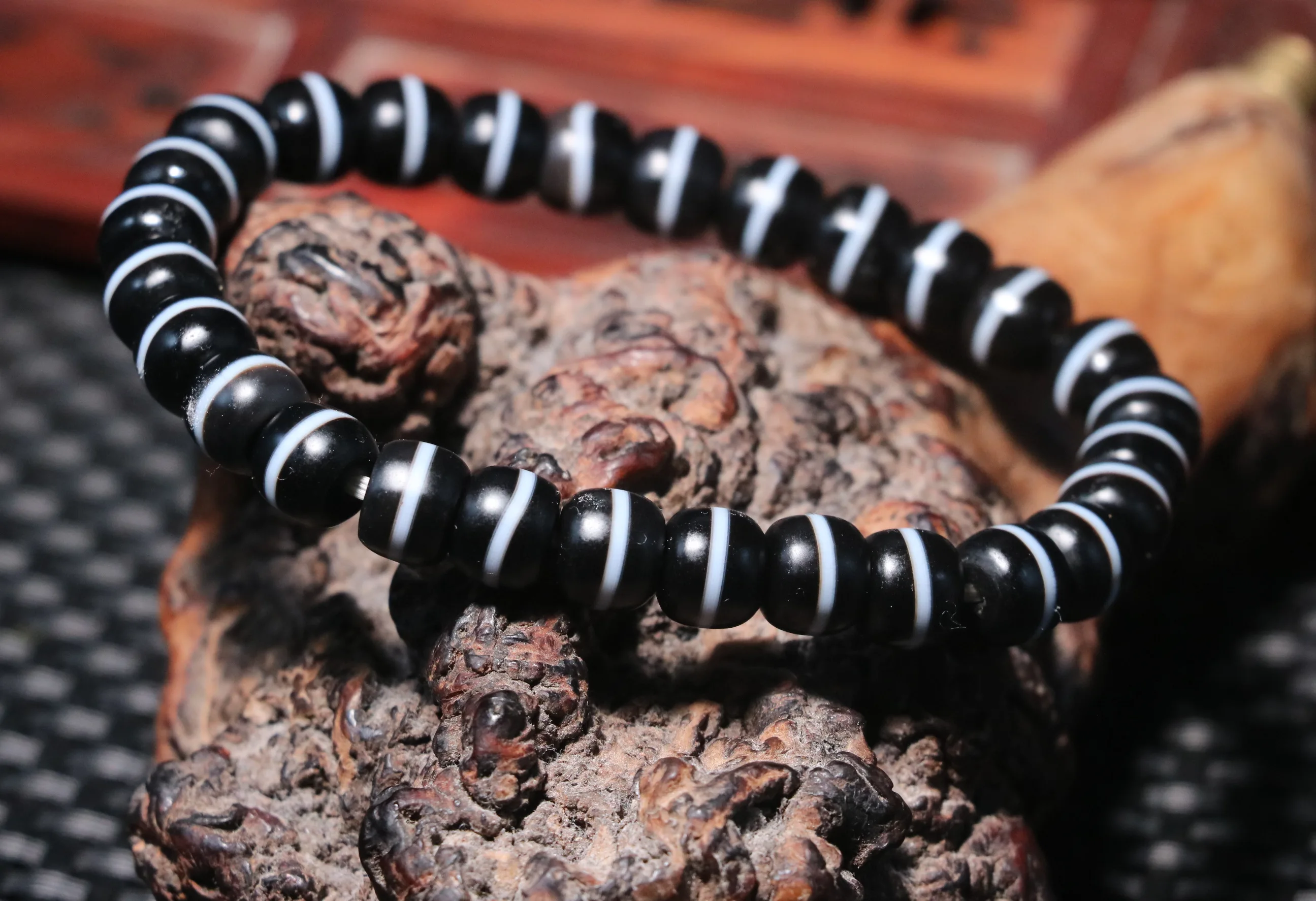 4A Magic Power Tibetan Old Agate 1 Line Healer Medicine dZi Bead Female Bracelet SS For Jewelry Amulet Timestown