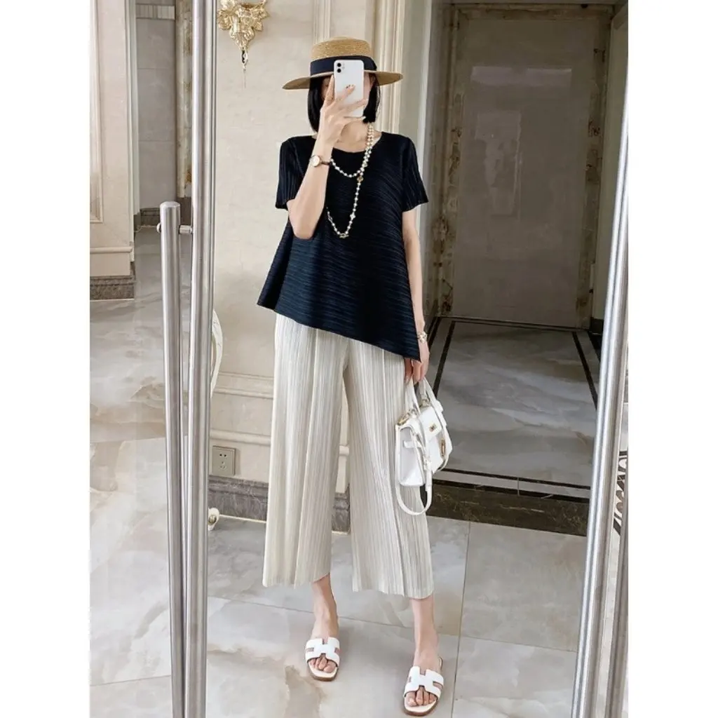 

Miyake Women's Pleated Irregular Slim T-shirt Summer Loose Fit Mid-Length Short-Sleeved Solid Color Top for Belly Covering