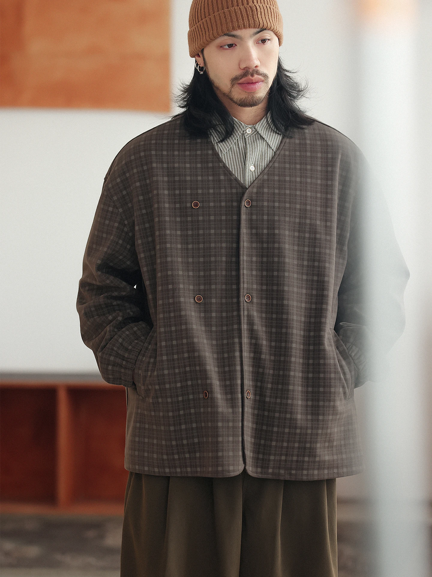 

NOEARS Japanese Sle unge Brown Flannel Lapel Plaid Jaet Loose Fit Winter Casual Coat Button Decoration Polyester Fabric