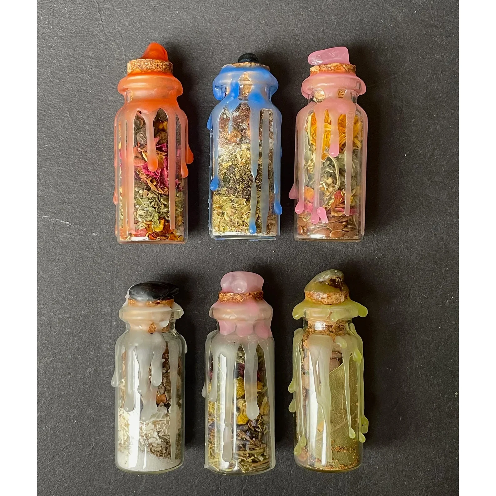

24PCS 5ml 10ml 15ml 20ml Glass Bottles Mini Vials with Cork Stoppers for DIY Decoration and Wedding Party Favors