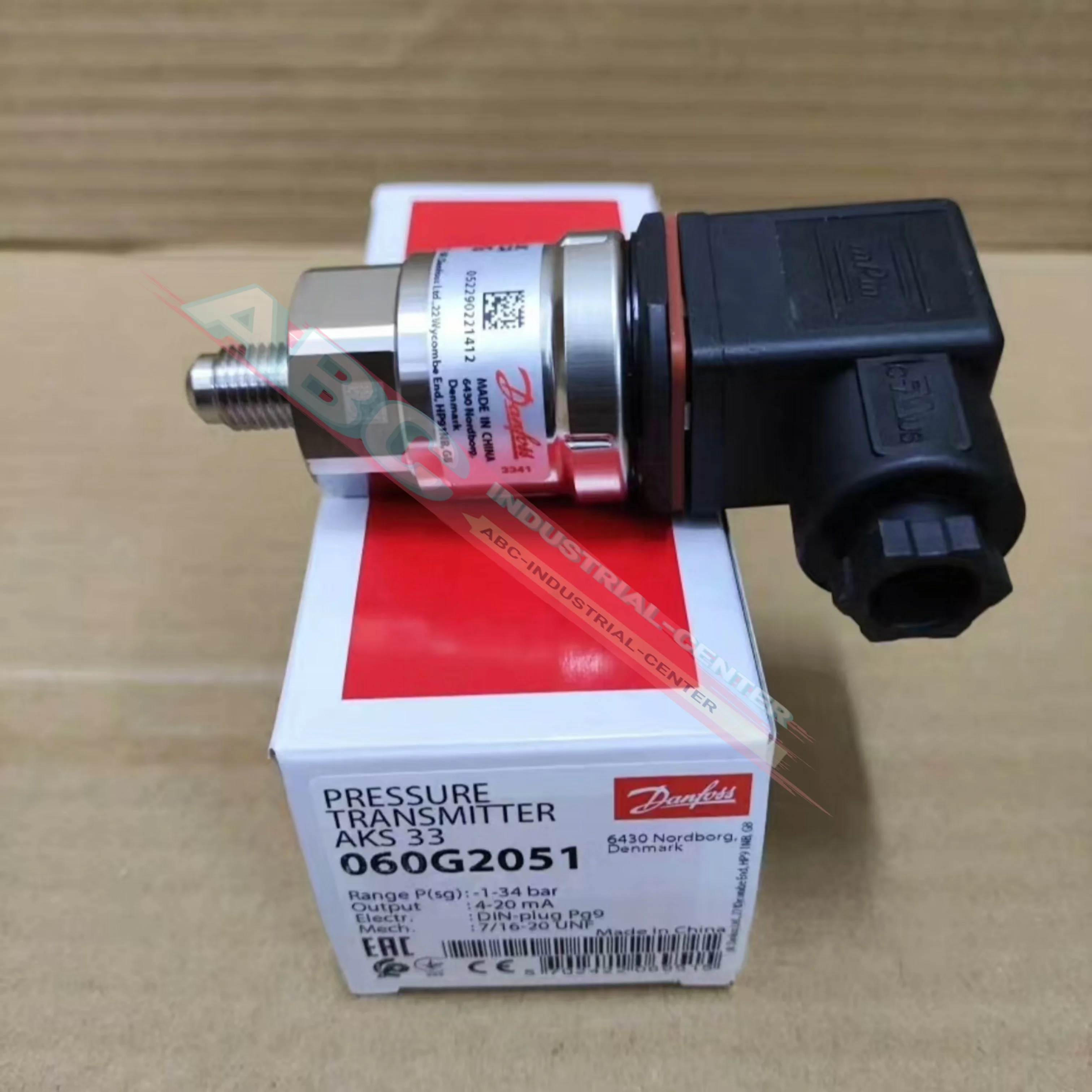 

New 060G2051 AKS33 060G2062 AKS33 pressure sensor 060G2065 AKS33 original