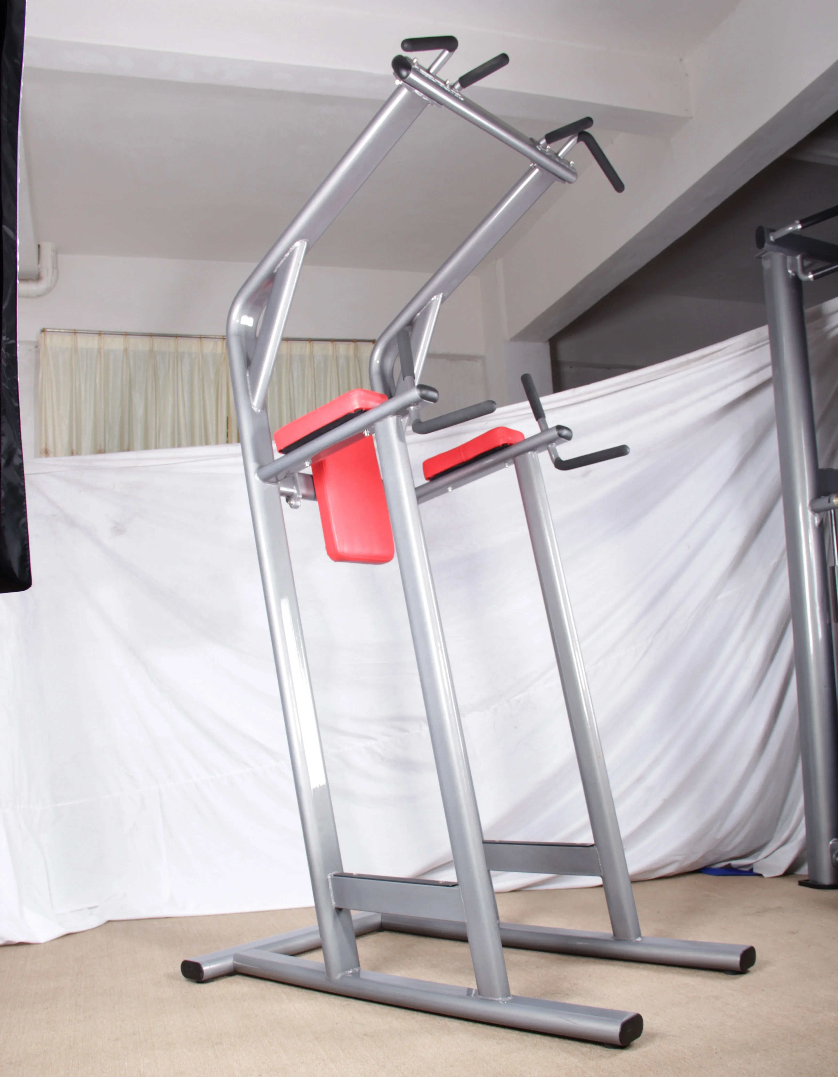 

2026 Pull Up Station Vertical Knee Raise Full Body Workout Equipment