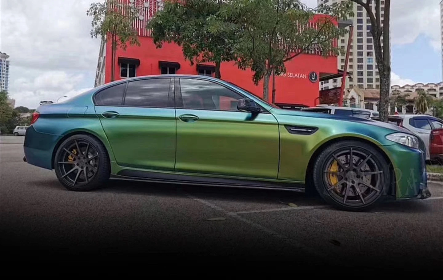 Satin Chameleon Dumb-Faced Dream Of Early Spring Green Shift Vinyl Car Wrap Foil Styling Covering Car Stickers 5x59ft