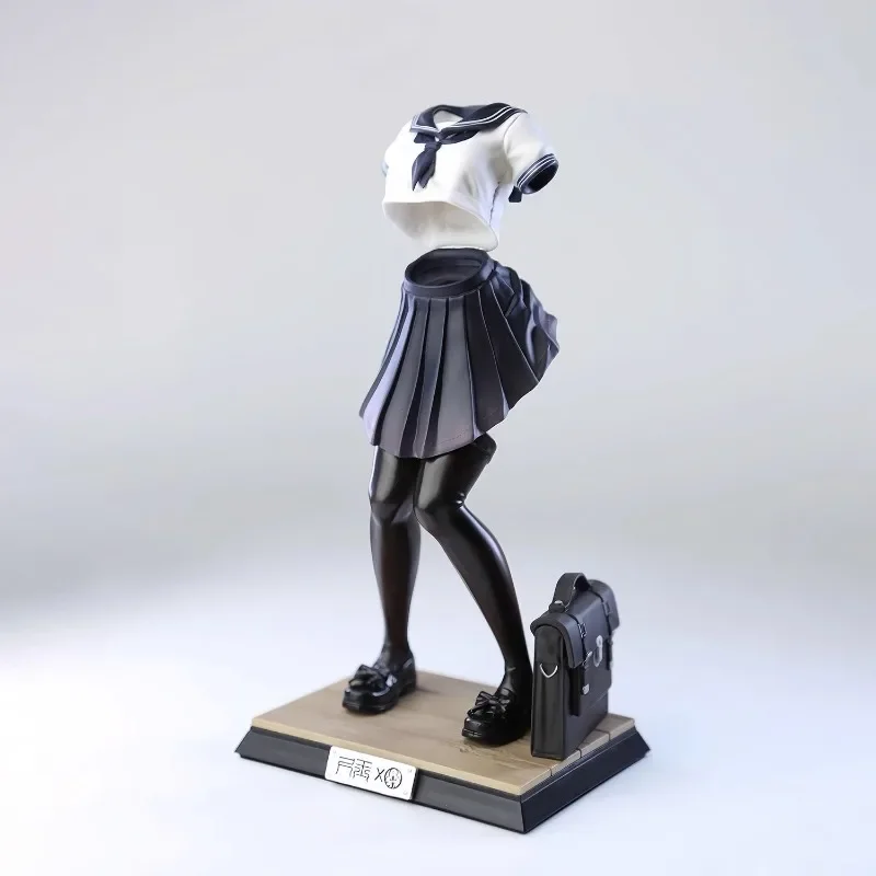 

The Emperor's New Clothes, Figure Tide Play Model Statue Ornament