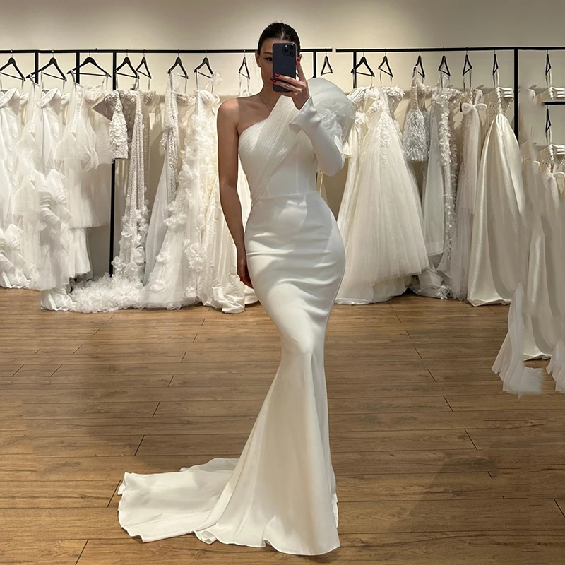 

Eightree Simple Mermaid Wedding Dresses One Shoulder Flower Sweep Train Bridal Dress White Wedding Ball Prom Gowns Customized