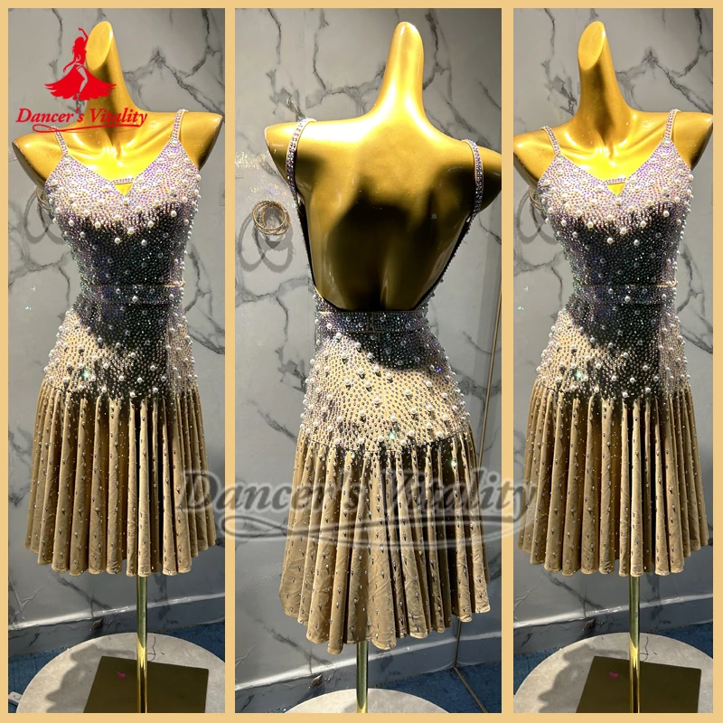 

Samba Роскошная AB каменная слинг без рукавов с открытой спиной и жемчугом, сексуальная плиссированная юбка, высококачественная индивидуальная одежда для латинских танцев